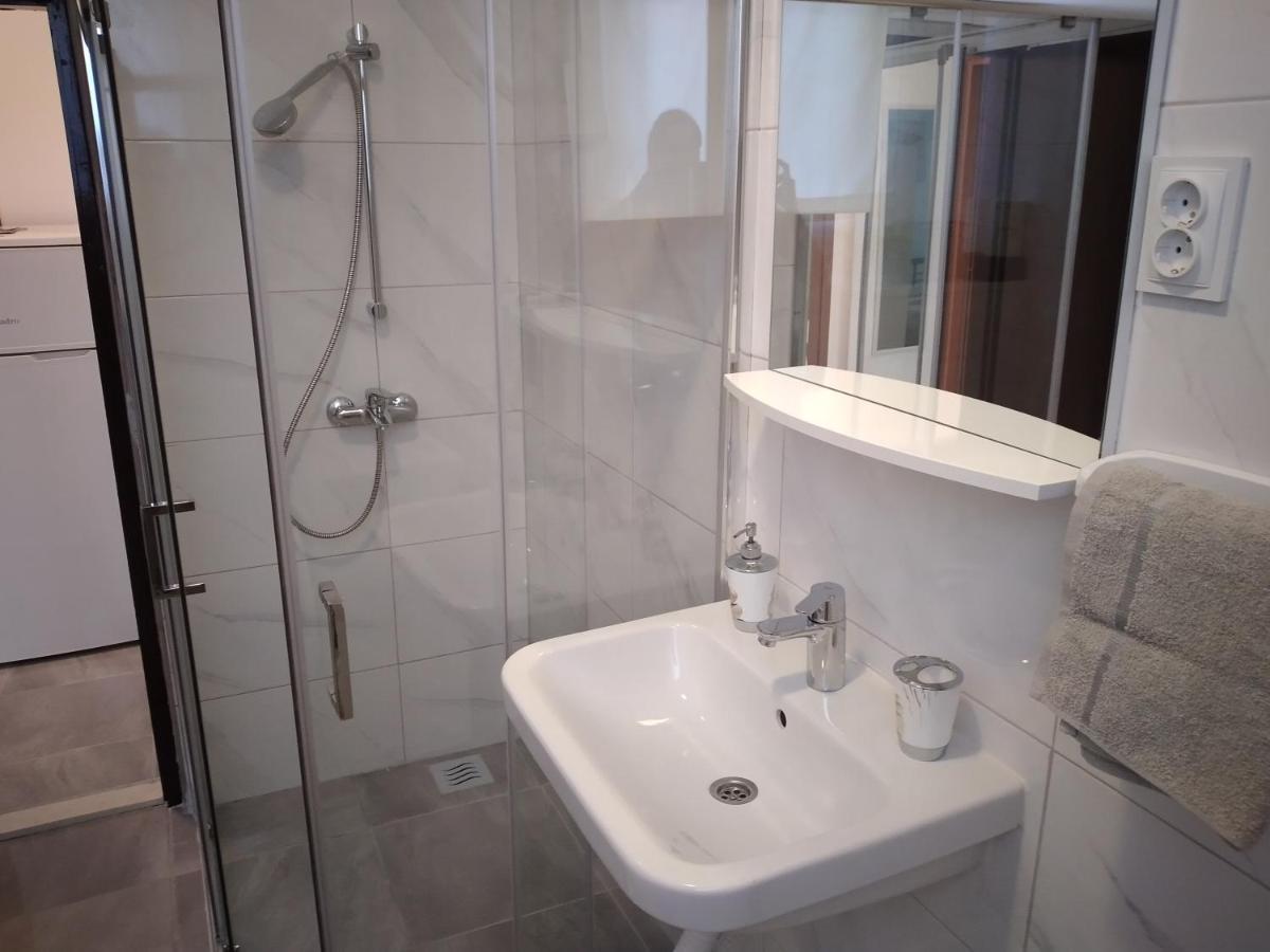 Pauli Apartman Kaštela Kültér fotó