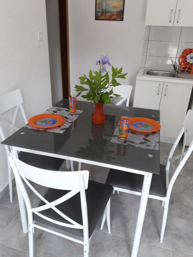 Pauli Apartman Kaštela Kültér fotó
